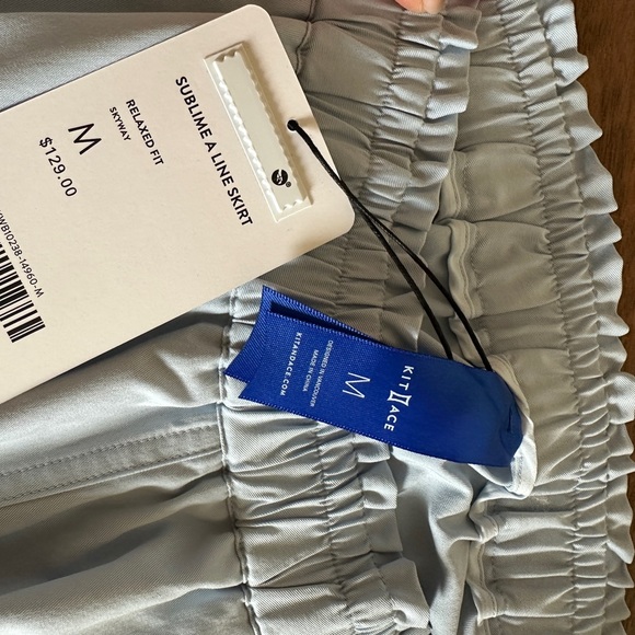NWT Kit and Ace Sublime A-line Skirt, size M, Skyway color - Picture 2 of 2